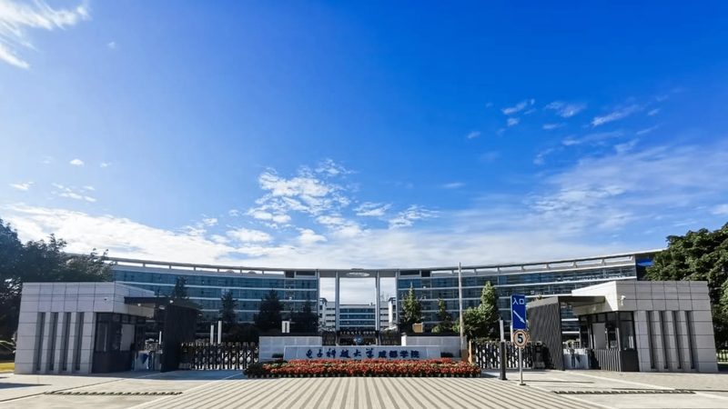 揭秘：PCB打板收费标准与出货时间的那些事